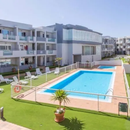 Surfer's View Pool Ac Wifi Deskterrace And Parking * 科拉雷侯