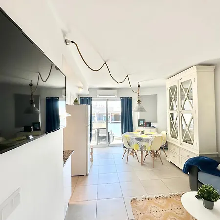 Surfer's View Pool Ac Wifi Deskterrace And Parking