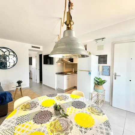 Surfer's View Pool Ac Wifi Deskterrace And Parking Apartamento Corralejo