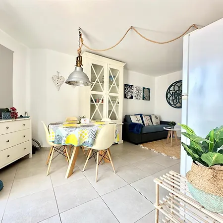 Surfer's View Pool Ac Wifi Deskterrace And Parking Apartamento *