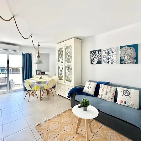 Surfer's View Pool Ac Wifi Deskterrace And Parking Corralejo