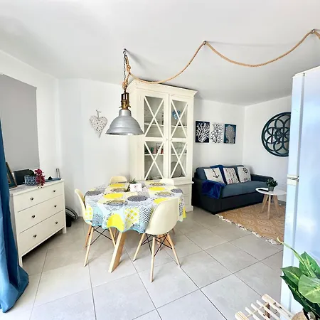 Surfer's View Pool Ac Wifi Deskterrace And Parking * Corralejo