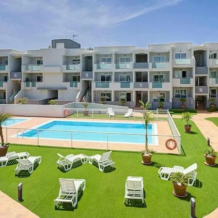 Surfer's View Pool Ac Wifi Deskterrace And Parking Apartment Corralejo