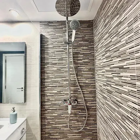 Surfer's View Pool Ac Wifi Deskterrace And Parking Corralejo