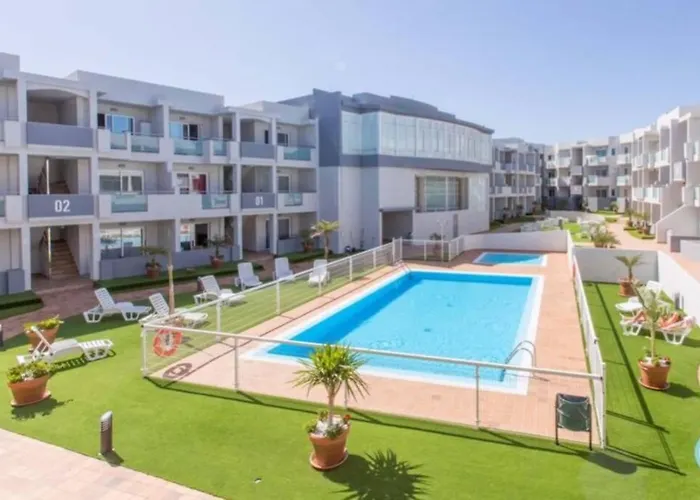 Surfer's View Pool Ac Wifi Deskterrace And Parking * Corralejo