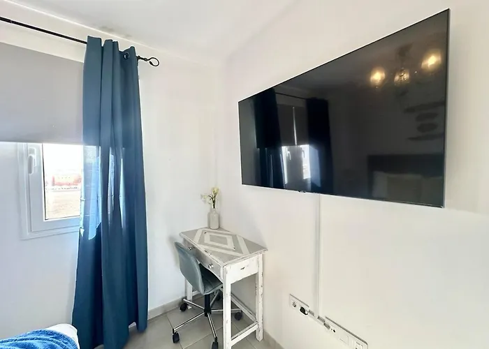 Surfer's View Pool Ac Wifi Deskterrace And Parking Apartamento Corralejo